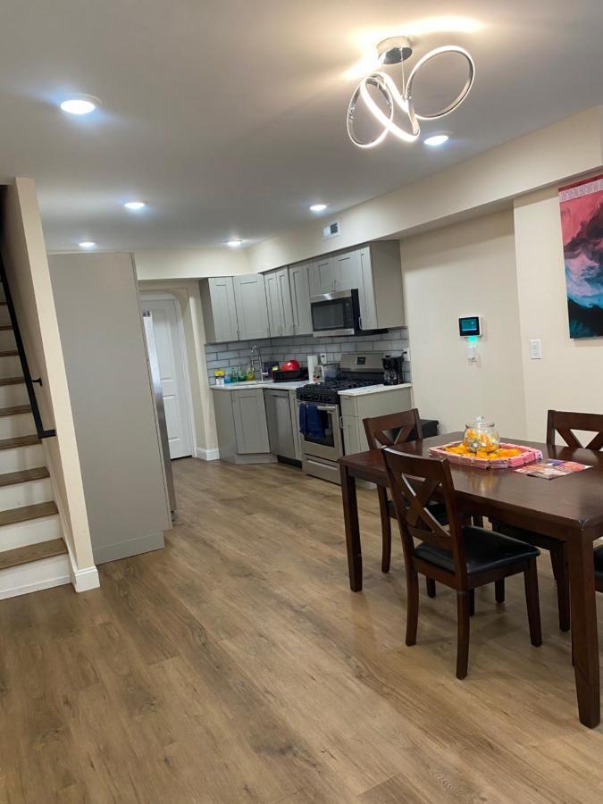 Private Room In South Philly Near Arenas! Philadelphie Extérieur photo