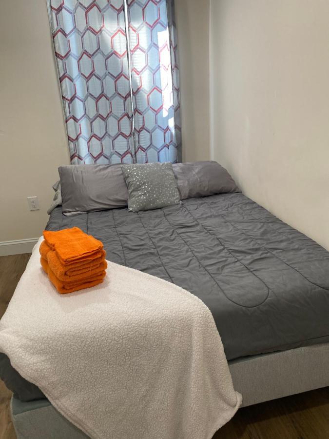Private Room In South Philly Near Arenas! Philadelphie Extérieur photo